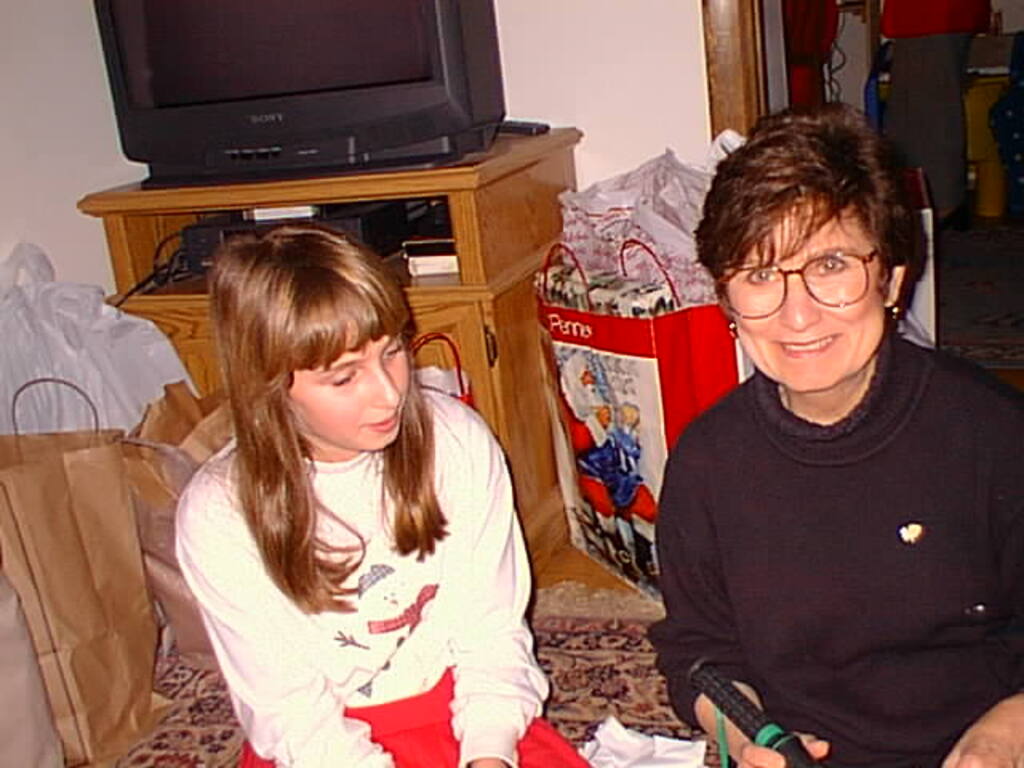 No description provided for: /1997/1225-3-christmas-jollies/photo01.html