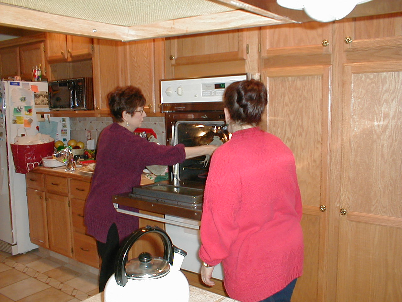No description provided for: /2000/1227-xmas/_2/xmas2000-32.html