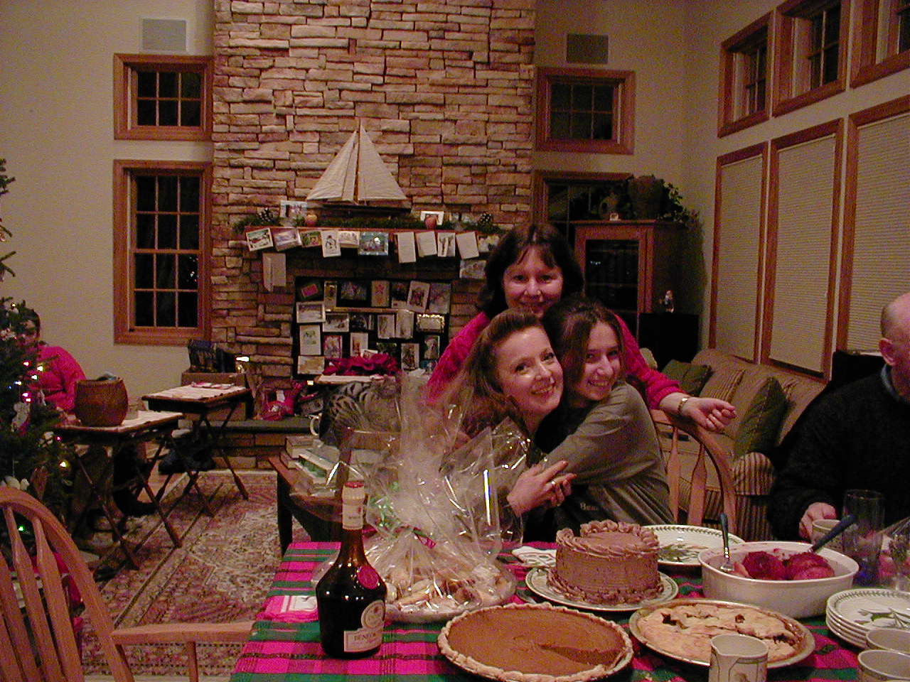 No description provided for: /2000/1227-xmas/_4/xmas2000-76.html