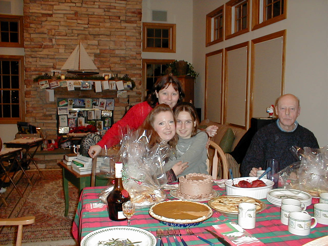 No description provided for: /2000/1227-xmas/_4/xmas2000-78.html