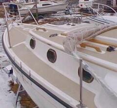 Image file: compac-foredeck.jpg