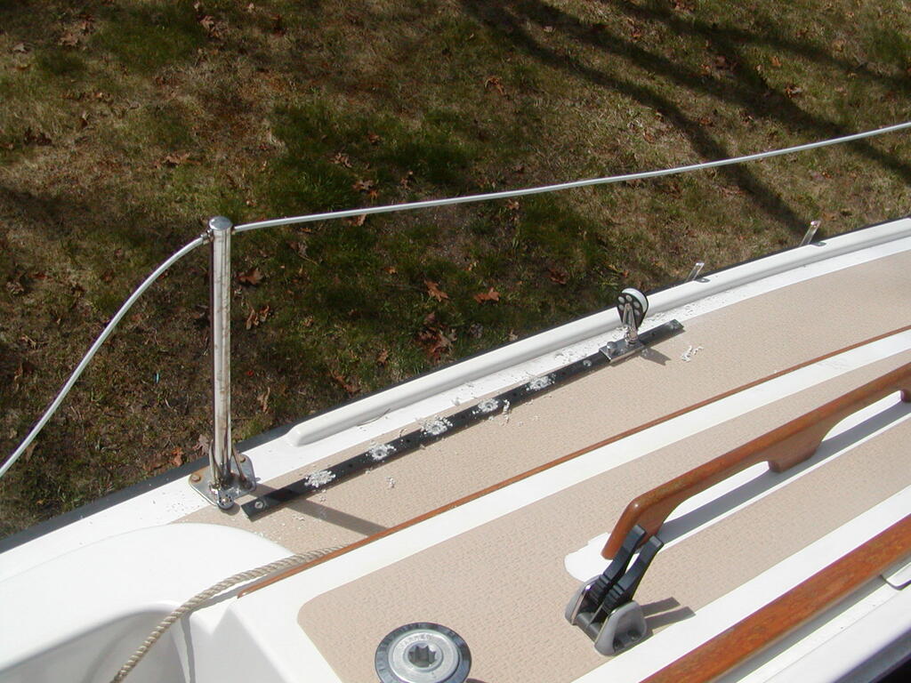 No description provided for: /2003/04-06/0504-boat-jobs/photo16.html