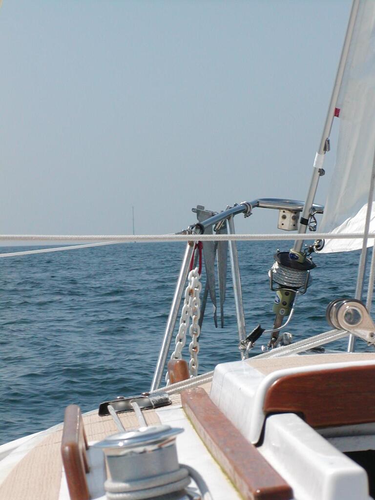 No description provided for: /2003/07-09/0820-big-sail/photo13.html