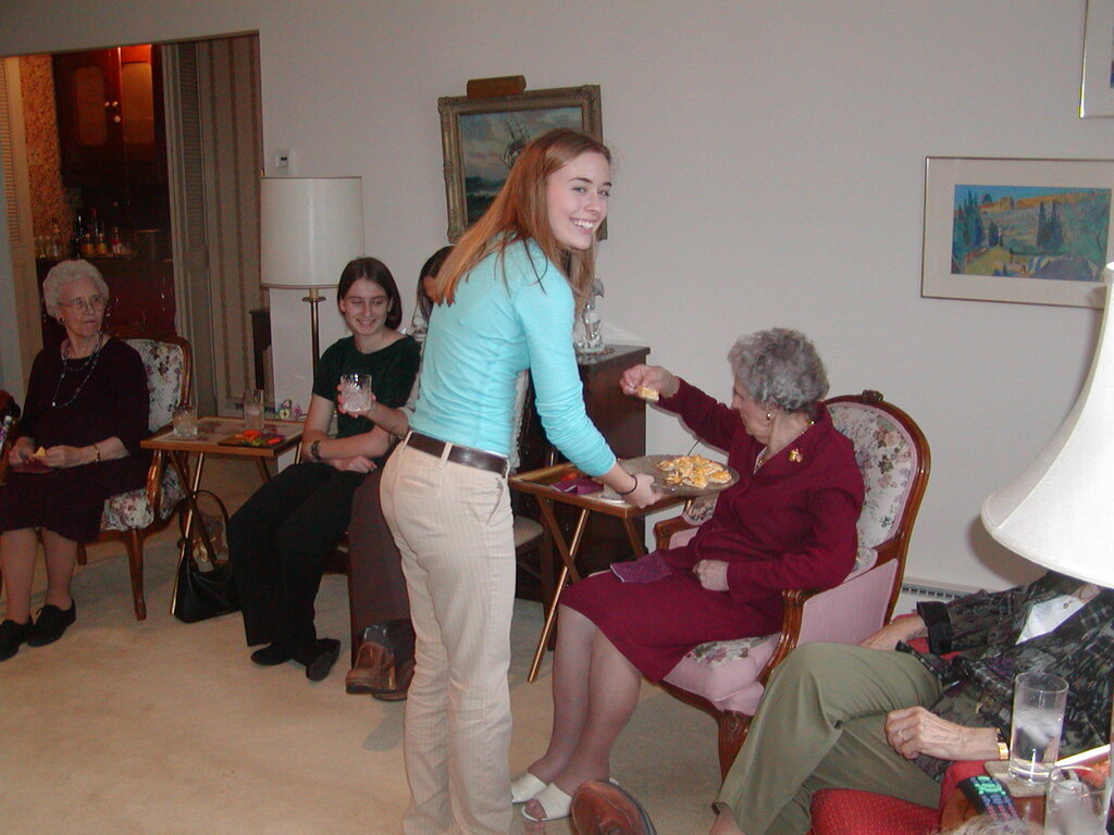 No description provided for: /2004/10-12/1125-julias/photo04.html