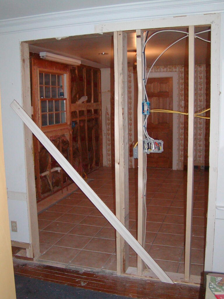 No description provided for: /2007/01-03/0119-kitchen-remodel/photo05.html