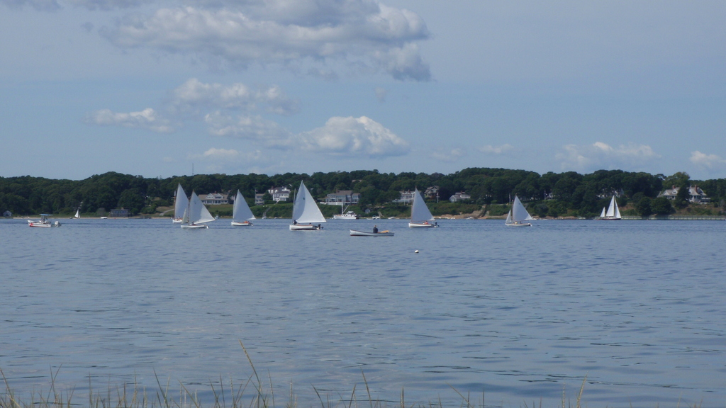 No description provided for: /2010/07-09/0821-cat-boats/_2/photo29.html