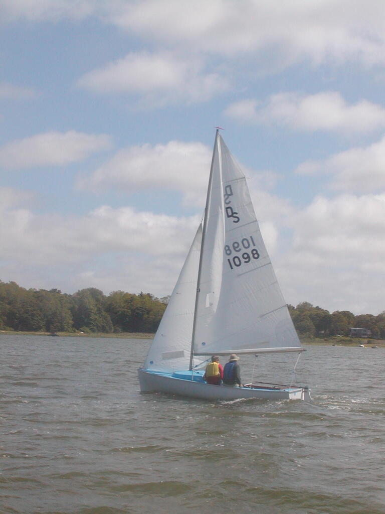 No description provided for: /2012/04-06/0617-fleet15/_2/photo24.html