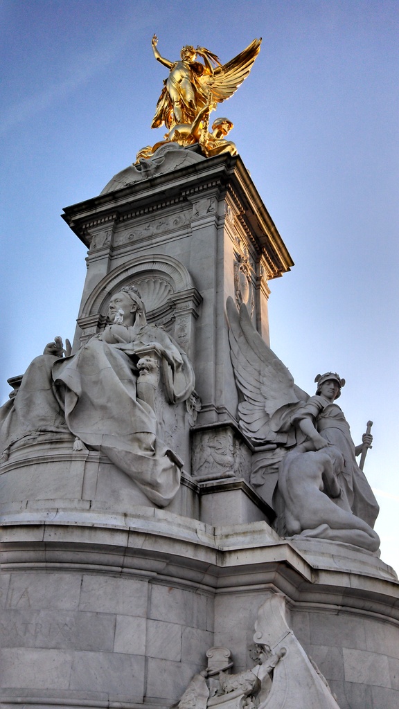 No description provided for: /2014/0307-london-shan/_1/photo13.html