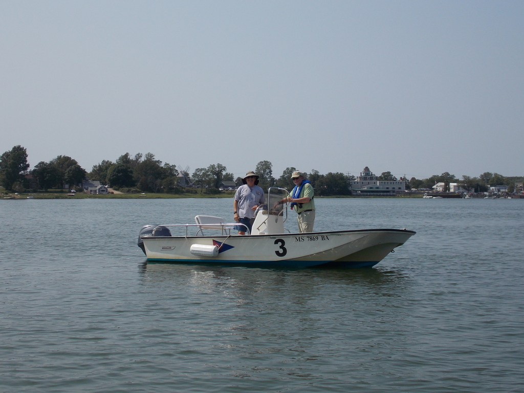 No description provided for: /2015/07-09/0705-fleet15/_2/photo36.html