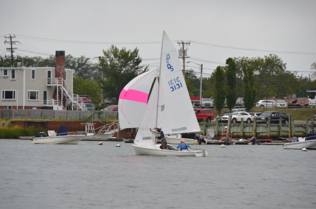 No description provided for: /2015/07-09/0823-fleet15-alper/_2/photo027.html