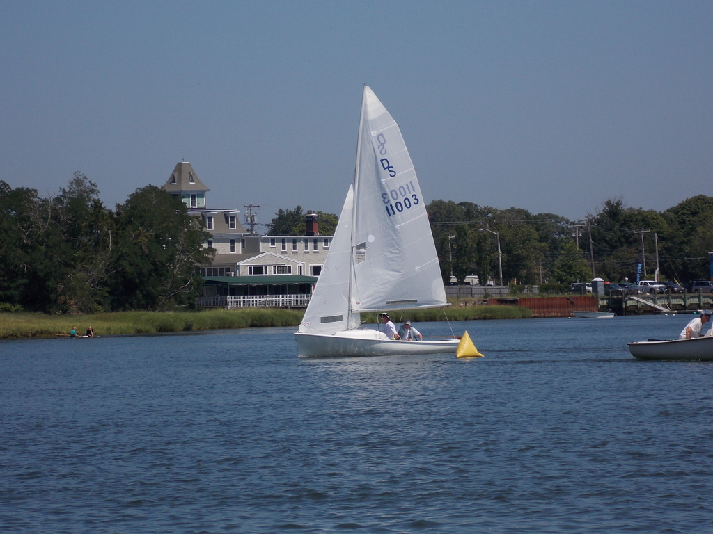 No description provided for: /2016/07-09/0723-regatta-2c-race2/_2/photo058.html