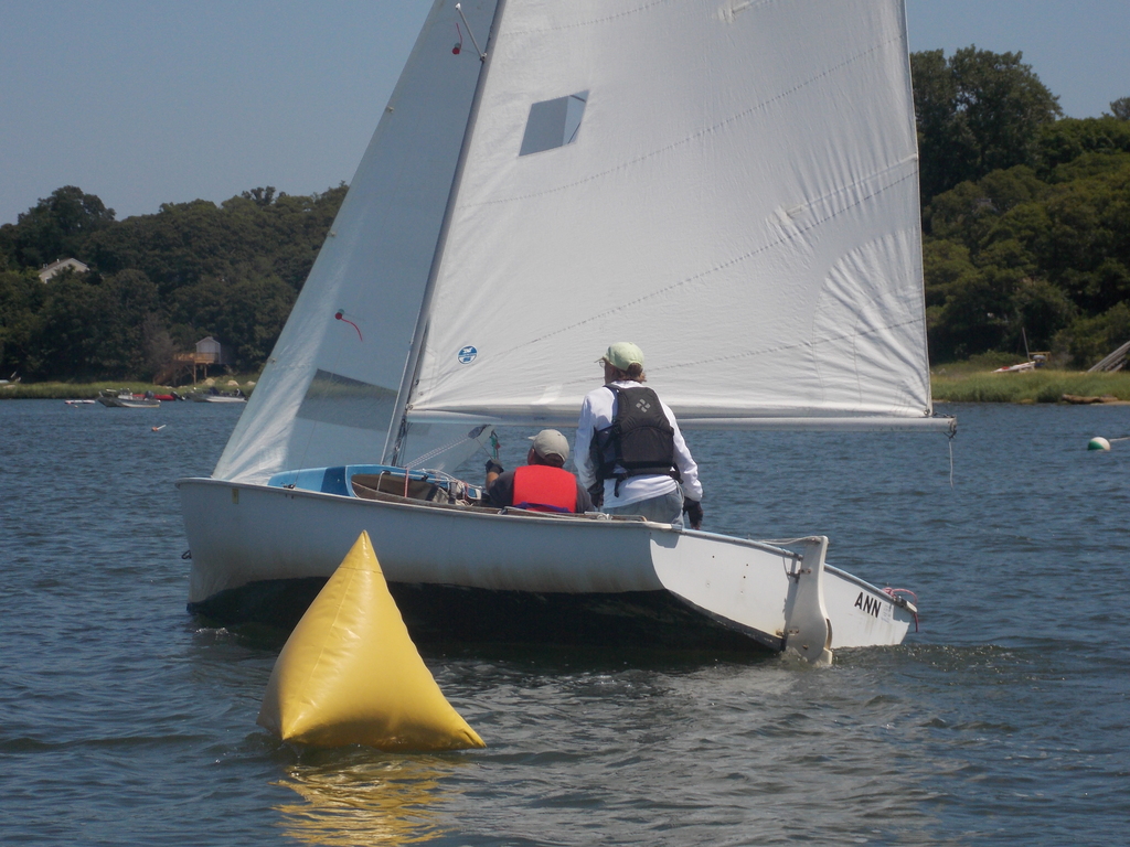 No description provided for: /2016/07-09/0723-regatta-2d-race3/_2/photo087.html