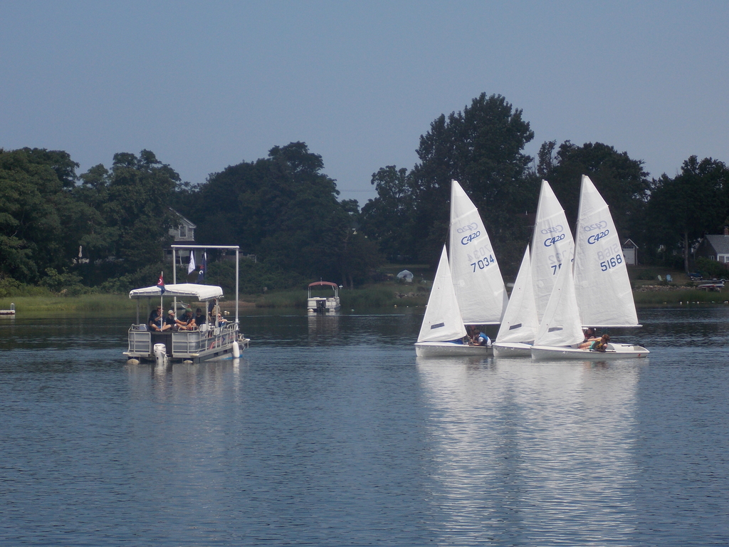 No description provided for: /2017/07-09/0718-jsp-regatta/_2/photo038.html