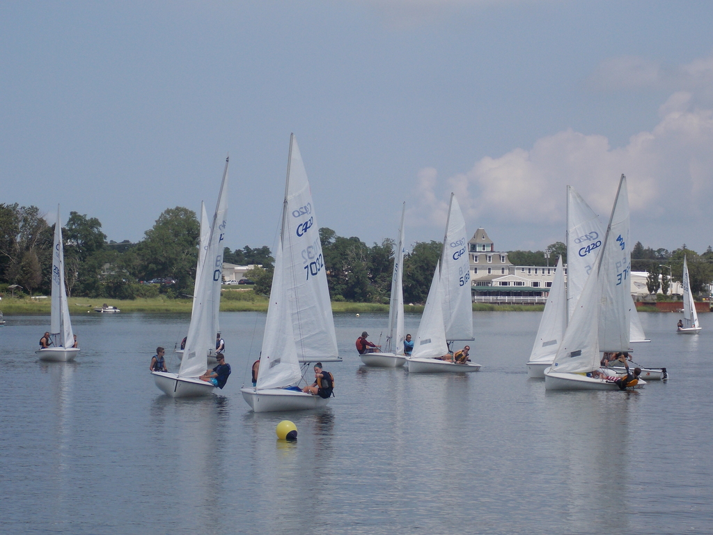 No description provided for: /2017/07-09/0718-jsp-regatta/_6/photo125.html