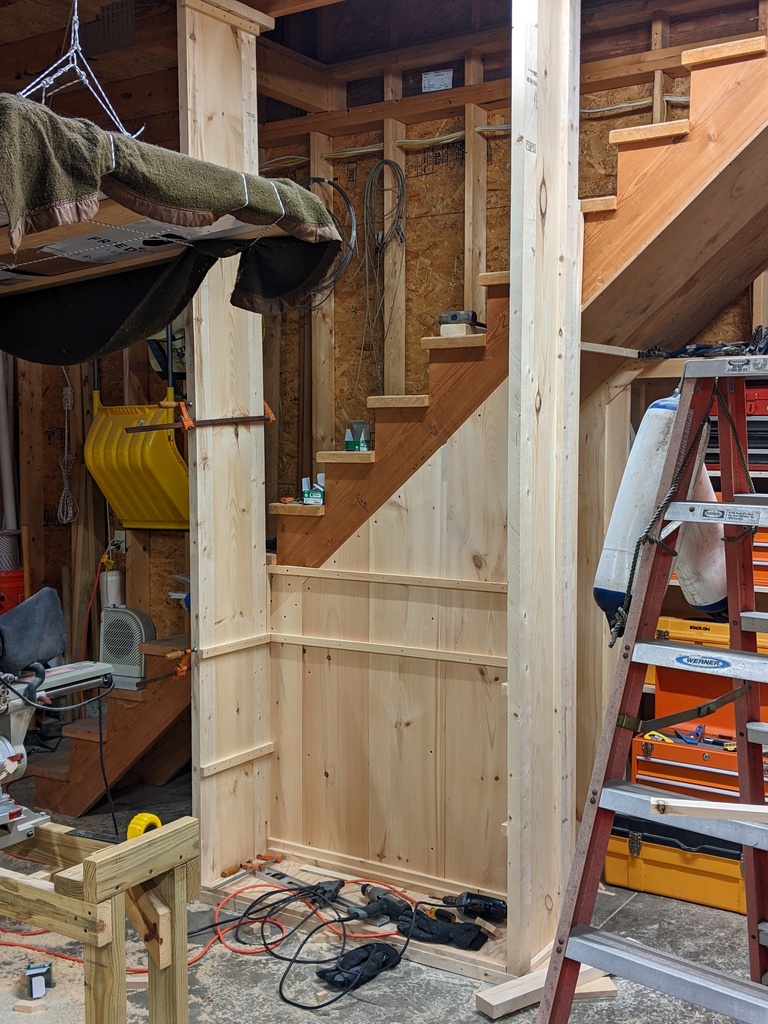 No description provided for: /2024/01-03/0209-10ft-shelves/photo01.html