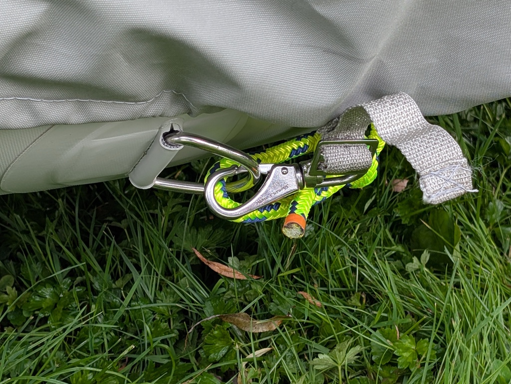 No description provided for: /2025/07-09/0712-boat-cover-fail-1/photo06.html