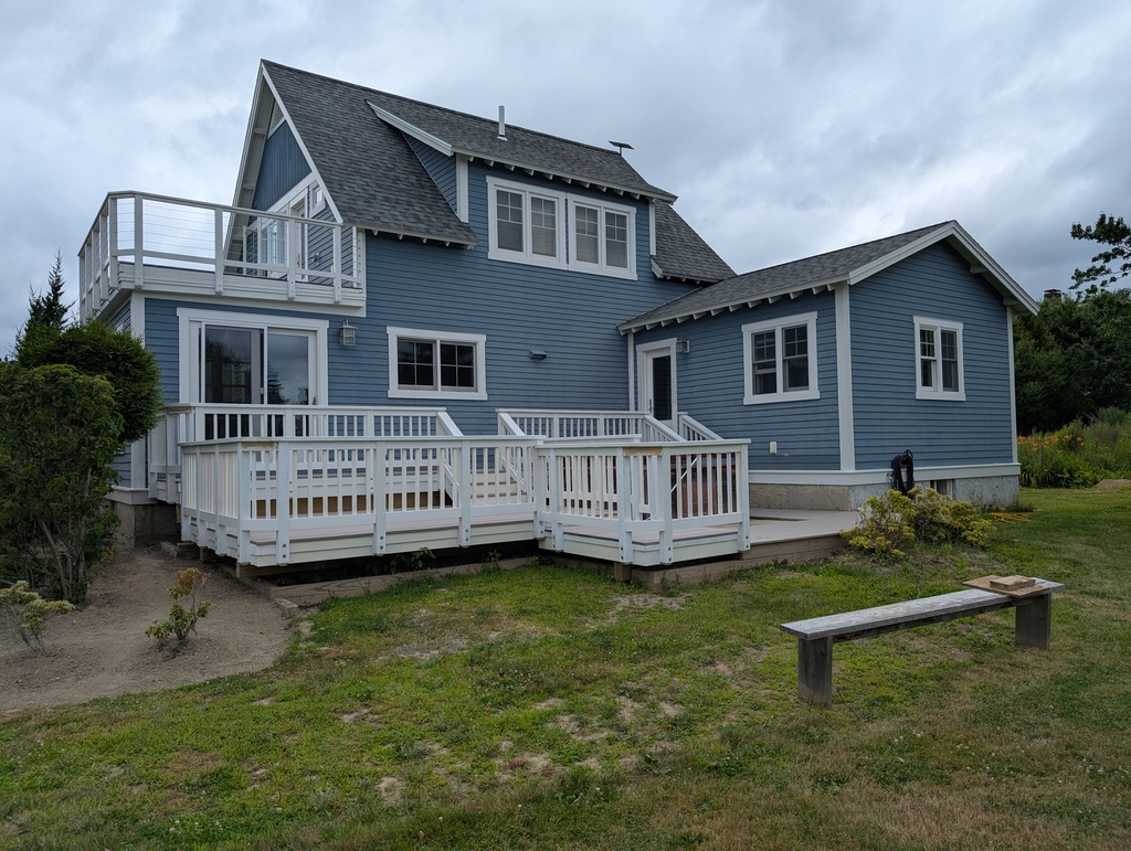 No description provided for: /2025/07-09/0720-deck/photo01.html