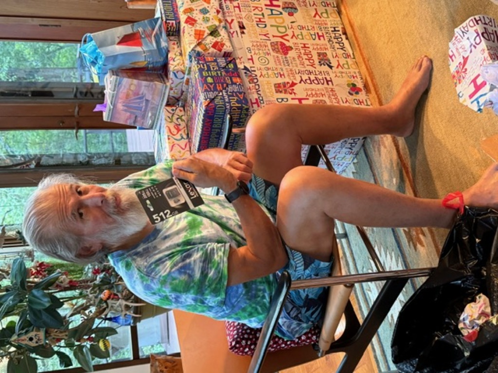 No description provided for: /2025/07-09/0824-bday/photo09.html