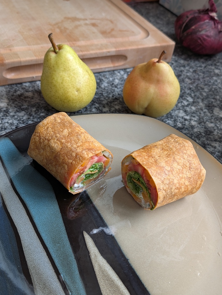 No description provided for: /2025/07-09/0906-salad-sandwich/photo01.html