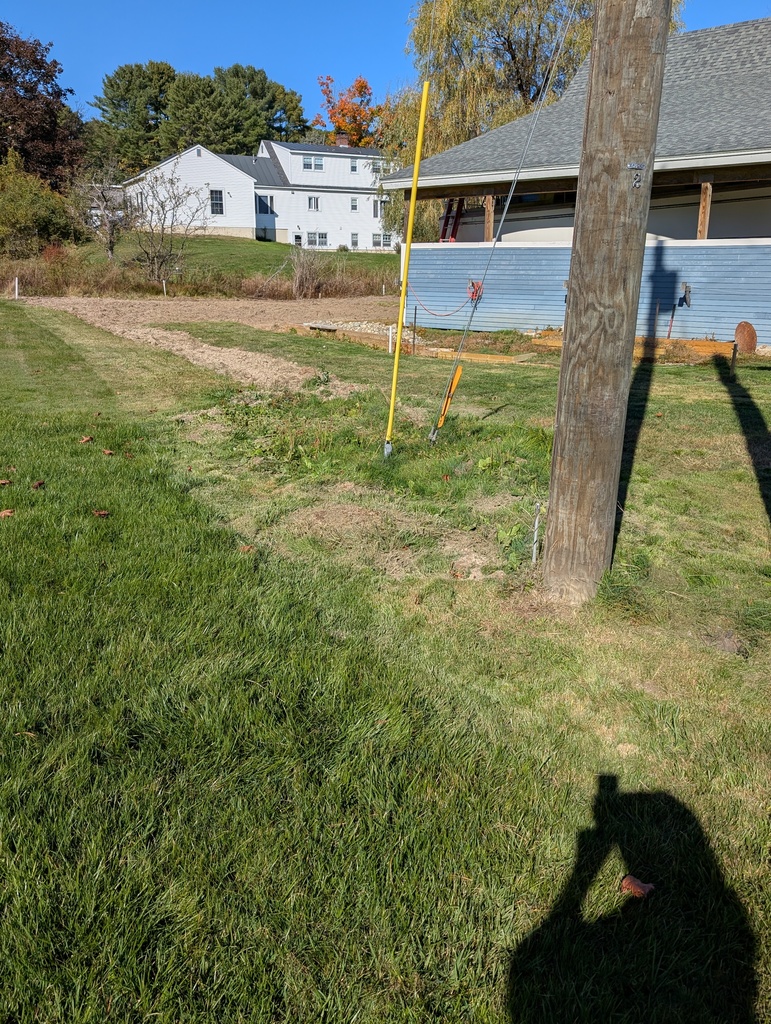 No description provided for: /2025/10-12/1011-behind-garage/photo02.html