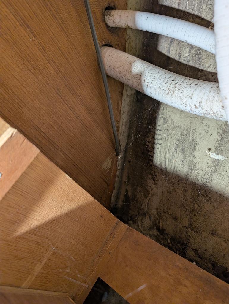 No description provided for: /2025/10-12/1109-boat-spaces/photo06.html