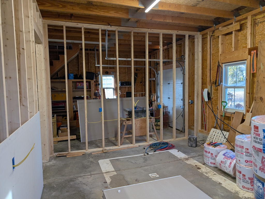 No description provided for: /2026/01-03/0330-garage-walls/photo01.html