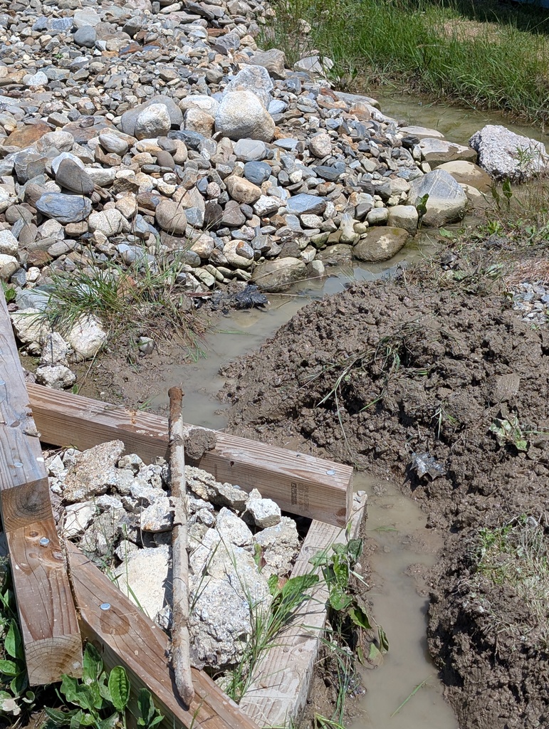 No description provided for: /2026/04-06/0624-swamp-drain/photo02.html