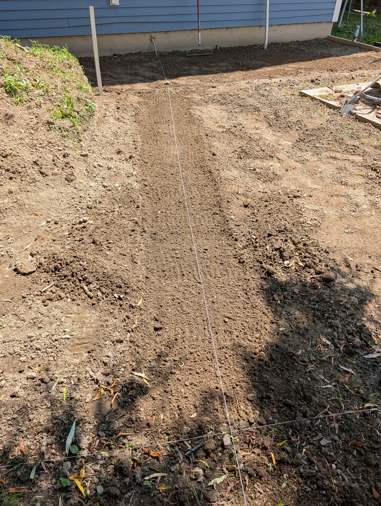 No description provided for: /2026/07-09/0702-yard-grading/photo03.html