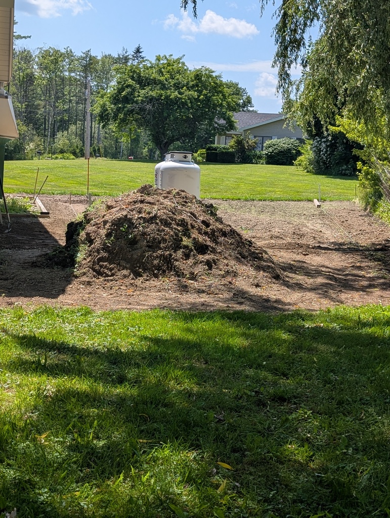 No description provided for: /2026/07-09/0702-yard-grading/photo09.html