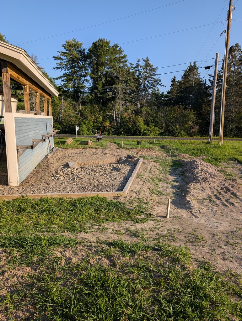 No description provided for: /2026/07-09/0824-yard-grading/photo02.html