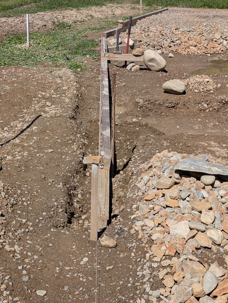 No description provided for: /2026/07-09/0907-yard-grading/photo01.html