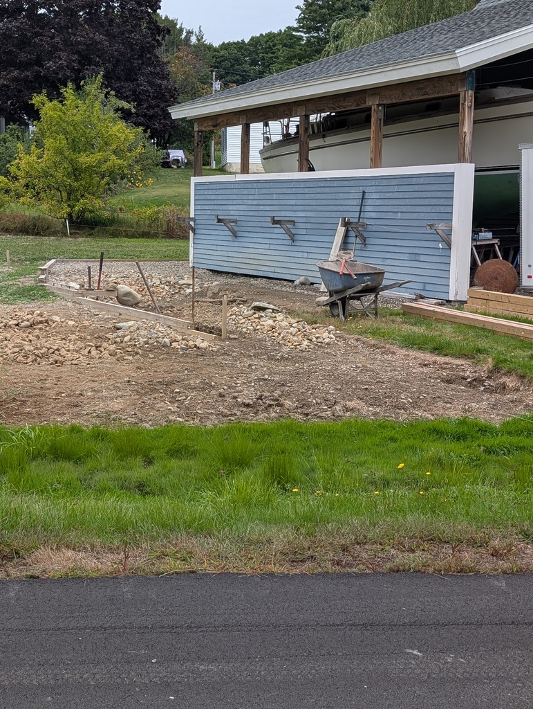 No description provided for: /2026/07-09/0909-yard-grading/photo02.html