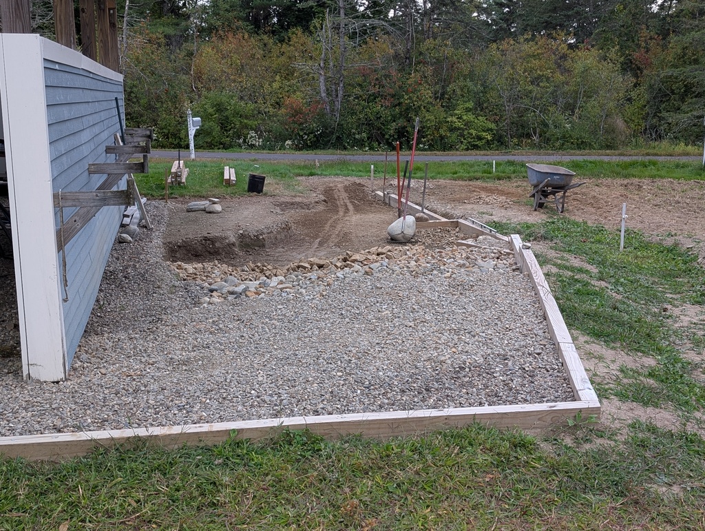 No description provided for: /2026/07-09/0917-yard-grading/photo03.html