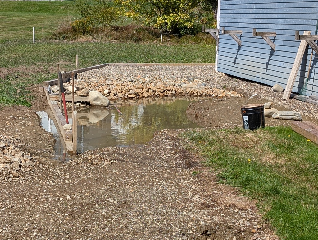 No description provided for: /2026/07-09/0918-yard-lake/photo01.html