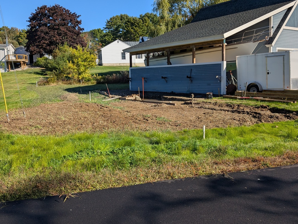 No description provided for: /2026/07-09/0921-yard-grading/photo02.html