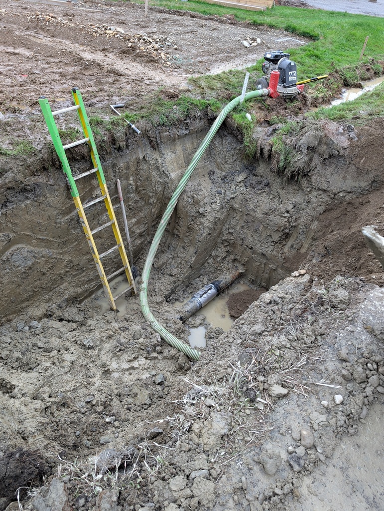 No description provided for: /2026/07-09/0930-water-main/photo07.html